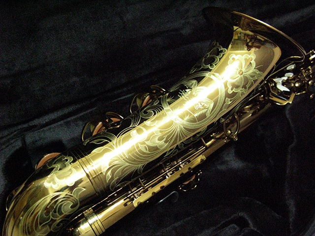 Saxophones tenor